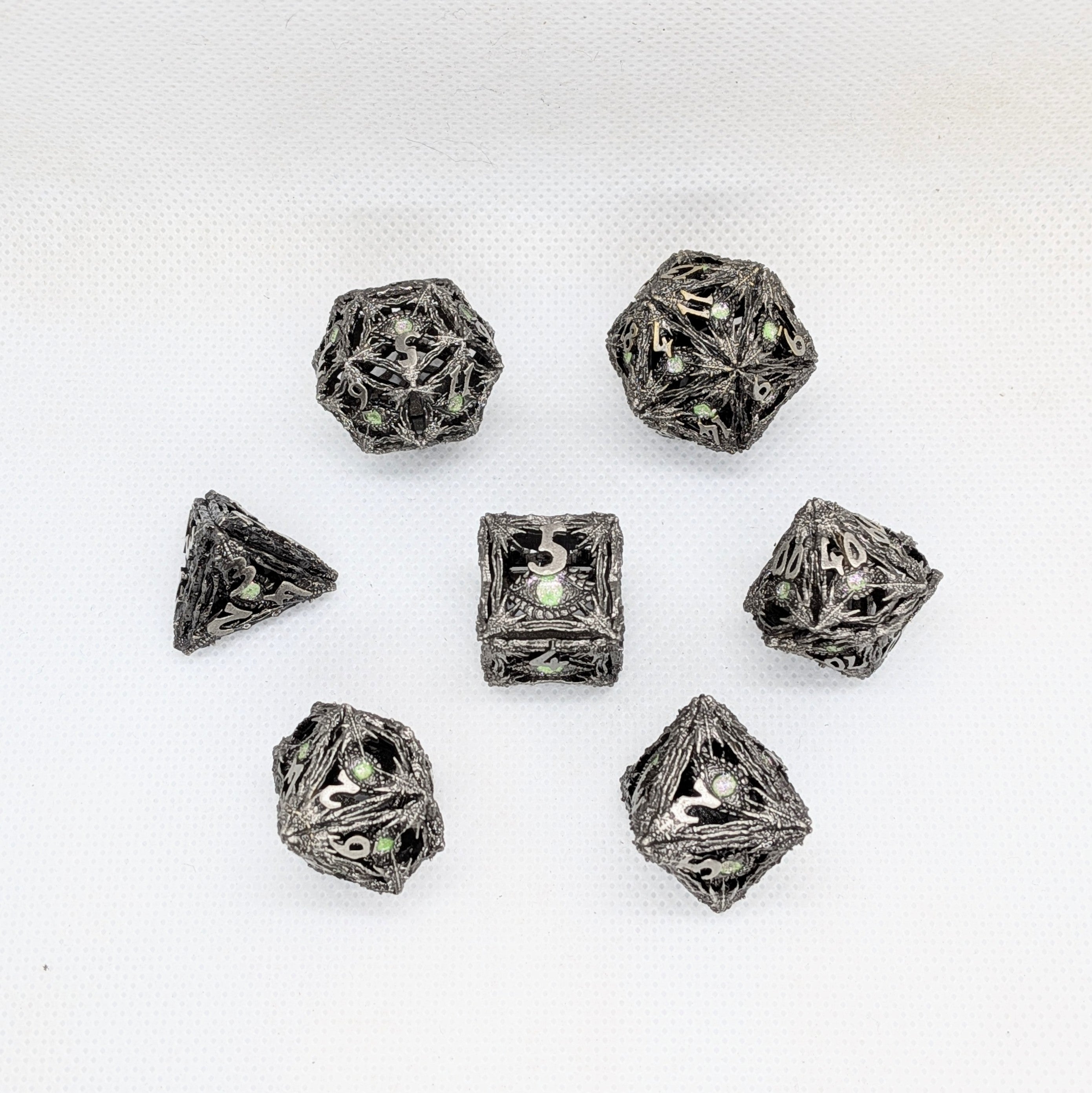 Hollow Metal Dice: Devil Eyes - Silver