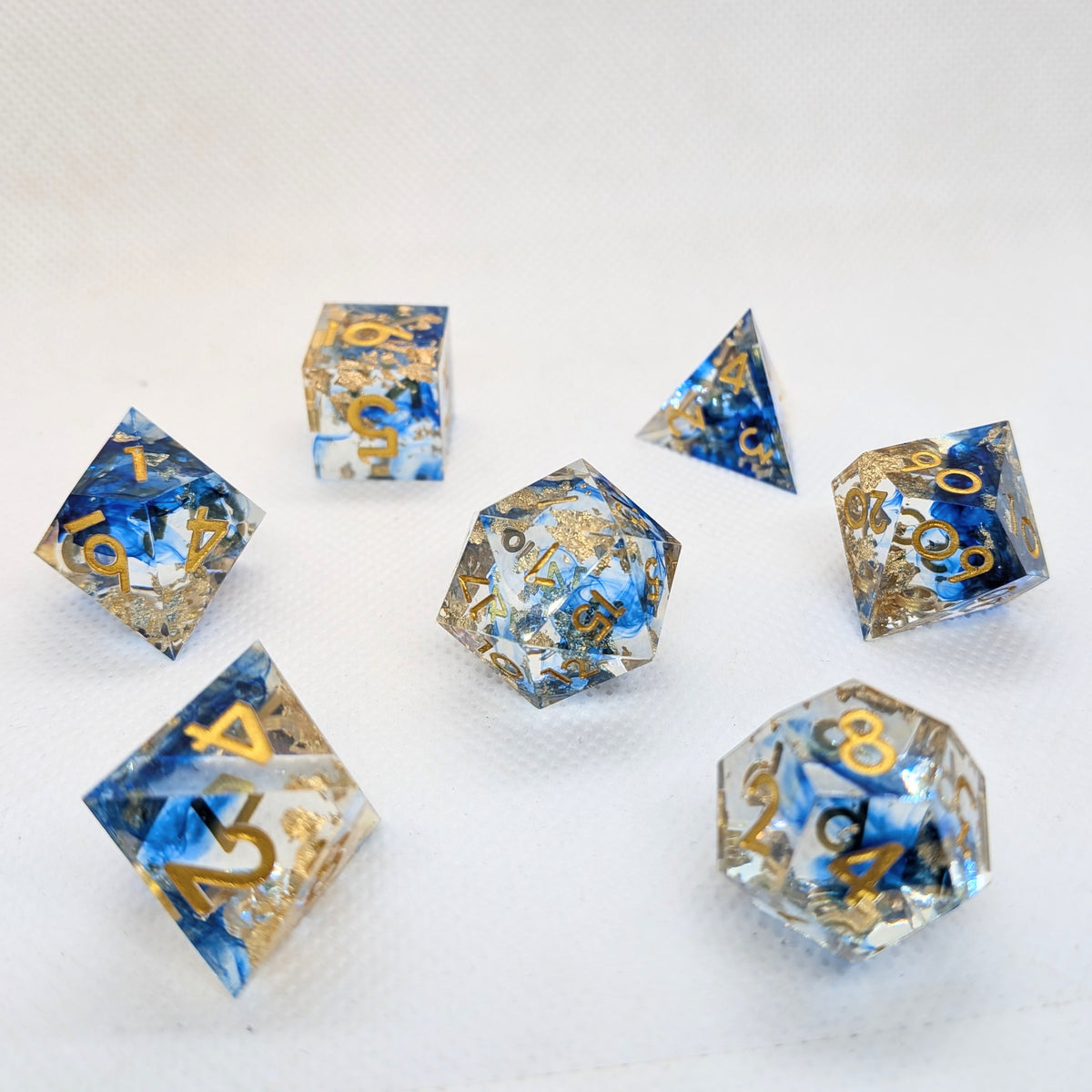 Dés en résine à bords tranchants : Bleu roi