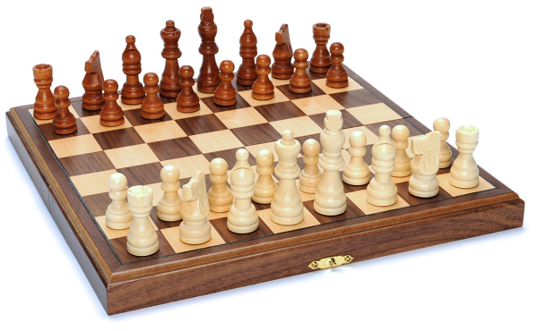 Chess Set: Folding Wood 11.5&