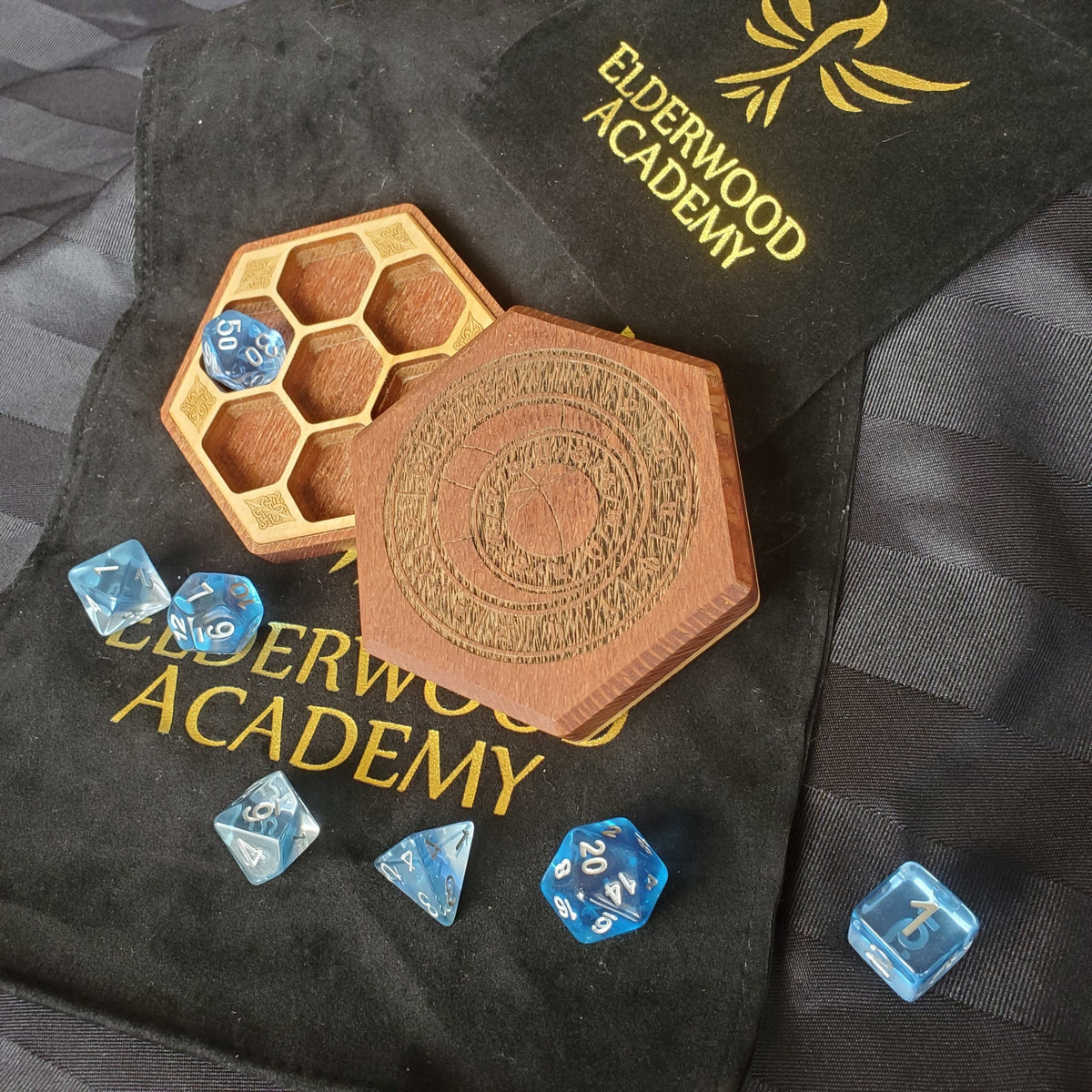 Table Top Cafe Elderwood Academy Hex Chest Remastered: Prague Clock, Leopardwood